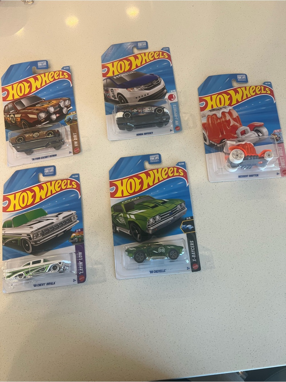 Mattel Hot Wheels Assortment - Green, Red, White